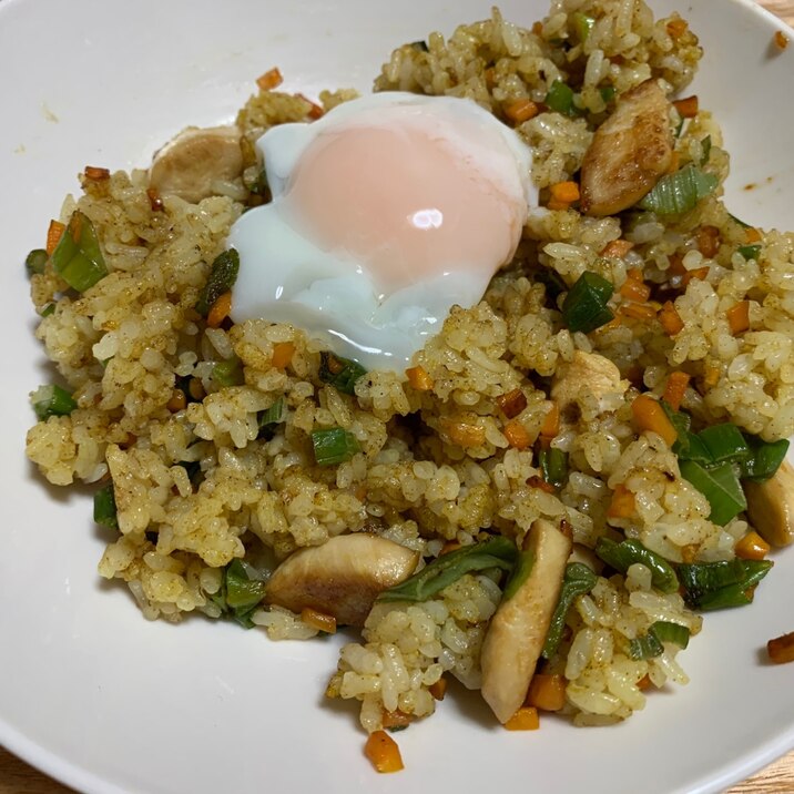 鶏ササミ肉のカレーチャーハン